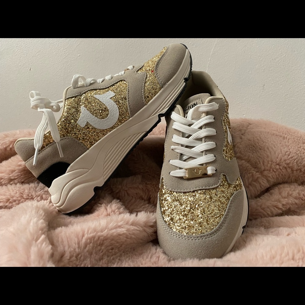Ladies True Religion Gym Shoes